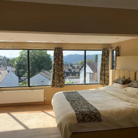 The Penthouse Tranquil Loft Jacuzzi Bath & Complimentary Cascades Membership 招待所