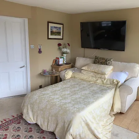 The Penthouse Tranquil Loft Jacuzzi Bath & Complimentary Cascades Membership Bowness-on-Windermere