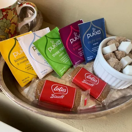 The Penthouse Tranquil Loft Jacuzzi Bath & Complimentary Cascades Membership 4* Bowness-on-Windermere